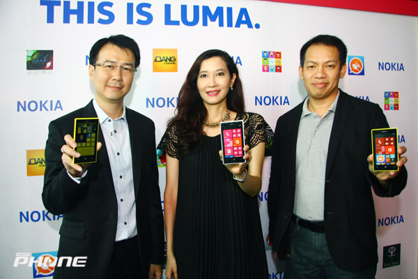 Nokia Lumia 720 & 520 02