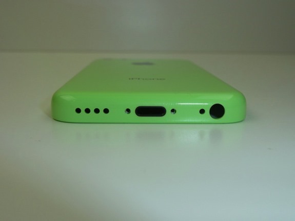 b-iphone-5c-leak-green-4