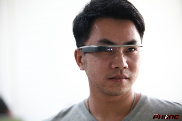 Google-Glass-unbox-017