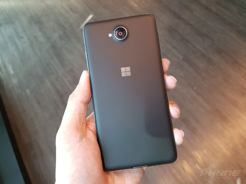 Microsoft-Lumia-650-7