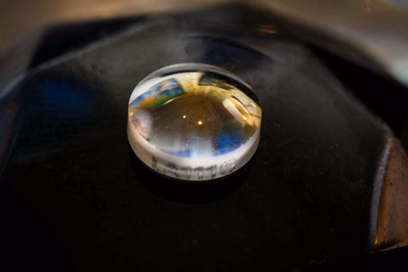 Diamond Glass Lens