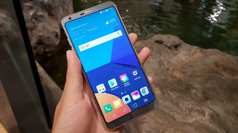 LG G6 Front