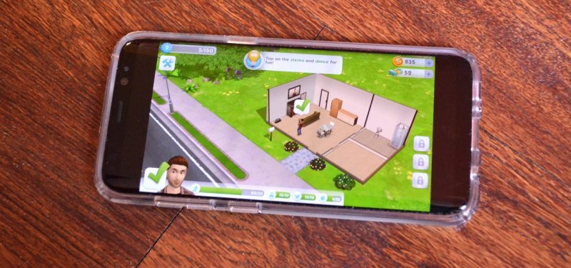 The Sims Mobile Maxis