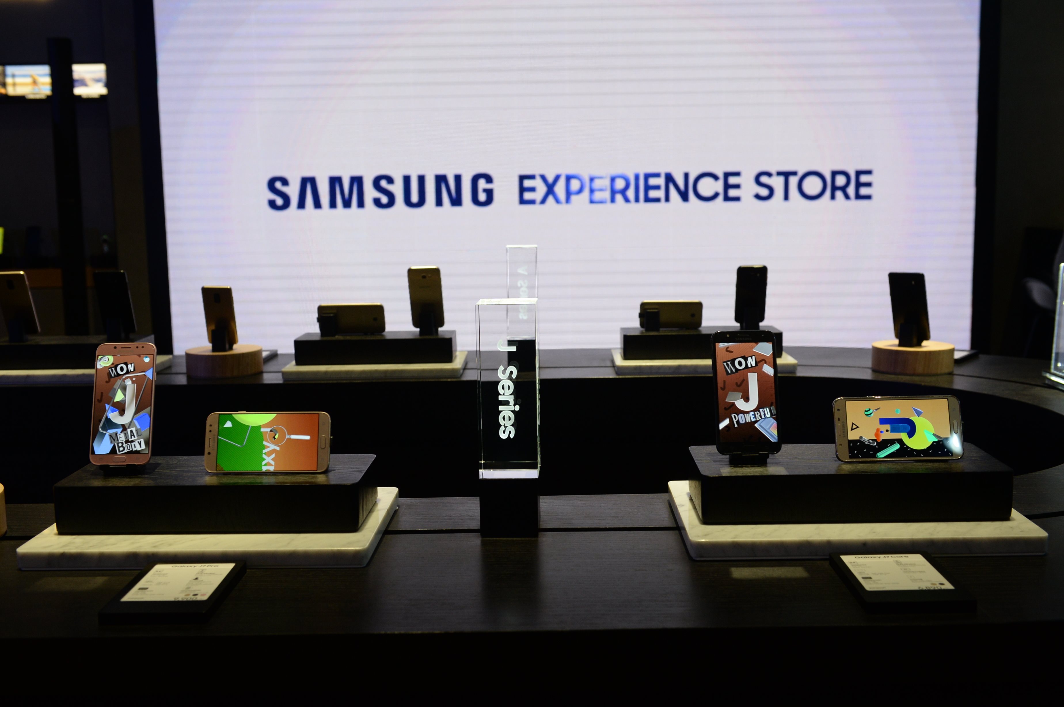Samsung Experience Store 015