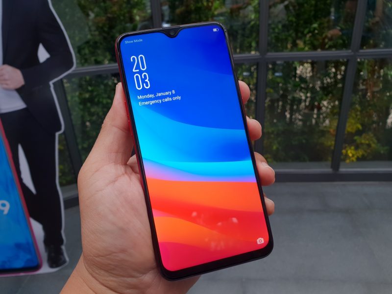 Oppo F9 Preview