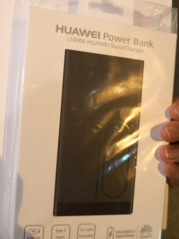 Huawei Powerbank Free with Apple 1st Day Sale 2018