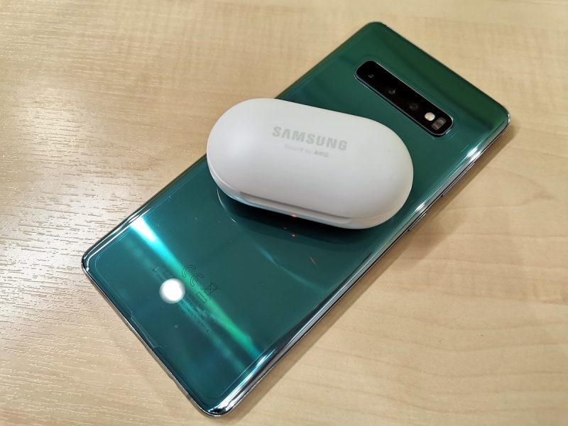 True Wireless charging Galaxy buds Samsung Galaxy S10+