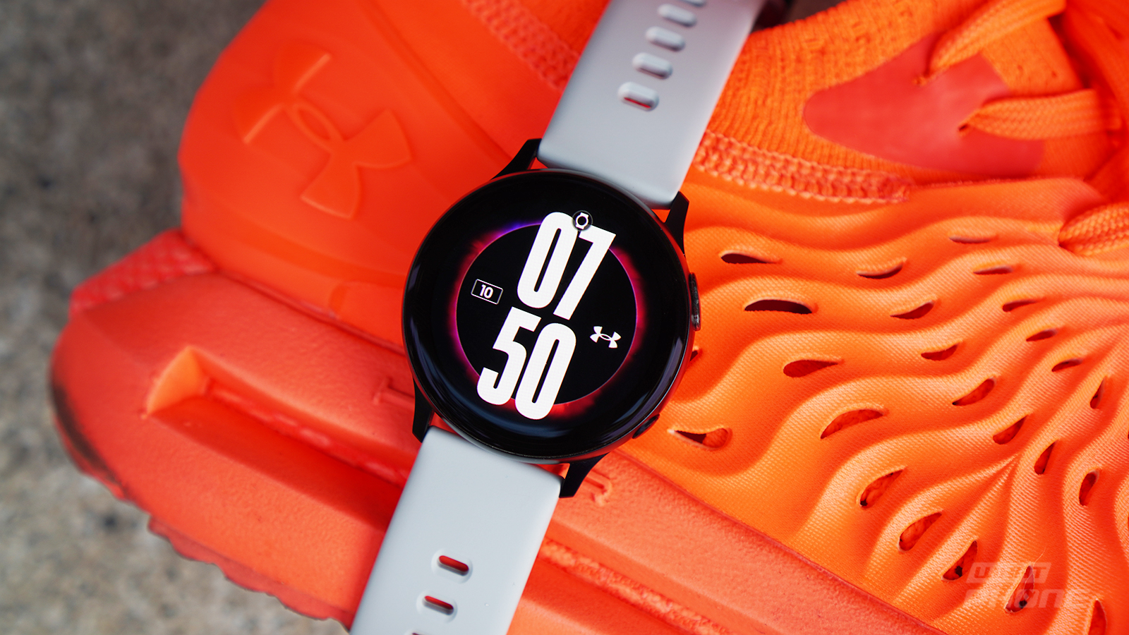 Samsung-Galaxy-Watch-Active-2-Under-Armour-Edition-11
