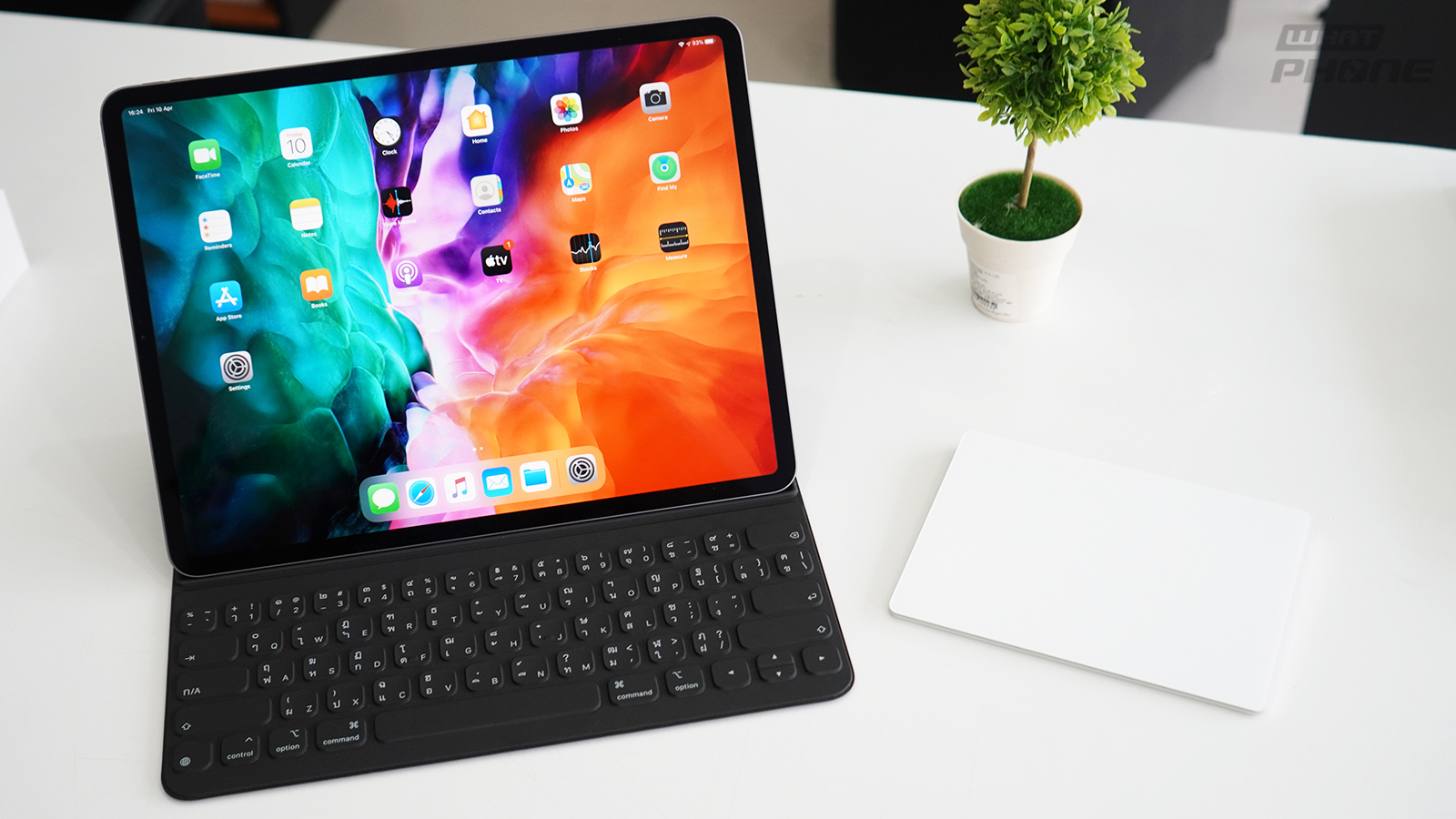 แกะกล่อง ส่องดีไซน์ iPad Pro 12.9 นิ้ว Wi-Fi รุ่นปี 2020 เครื่องศูนย์ไทย