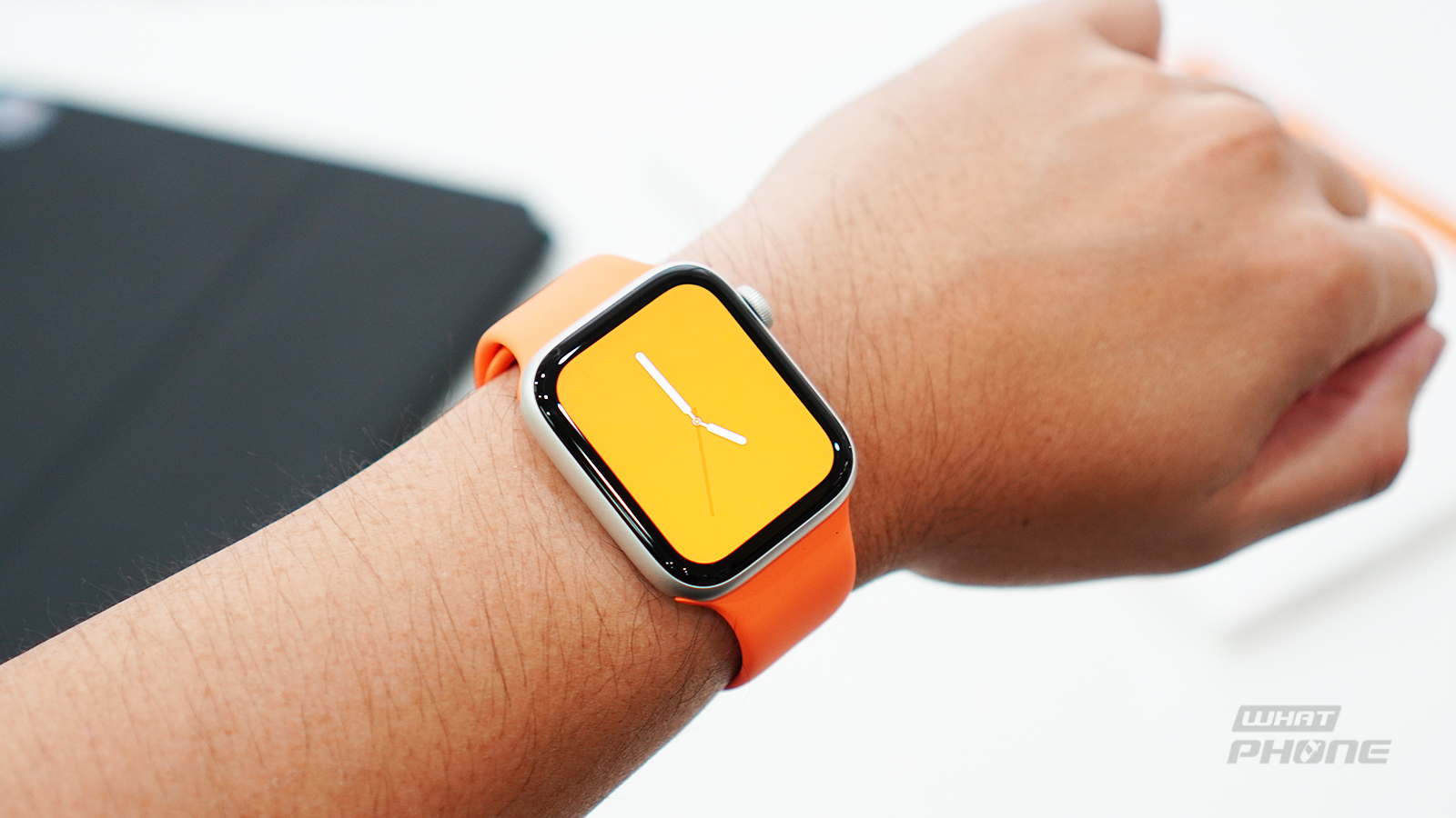 03AppleWatchSportBandSummer2020VitaminC