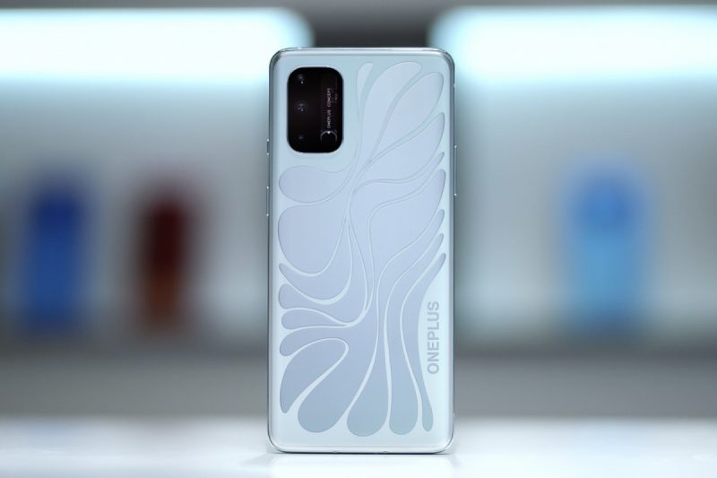 OnePlus 8T Concept Phone