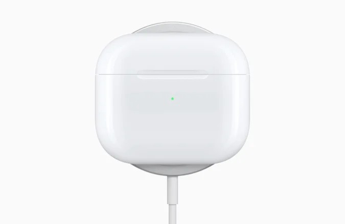 AirPods 3 Charging MagSafe
