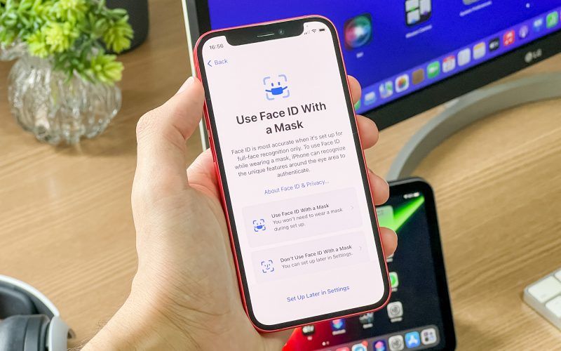 iOS 15.4 Face ID with Mask